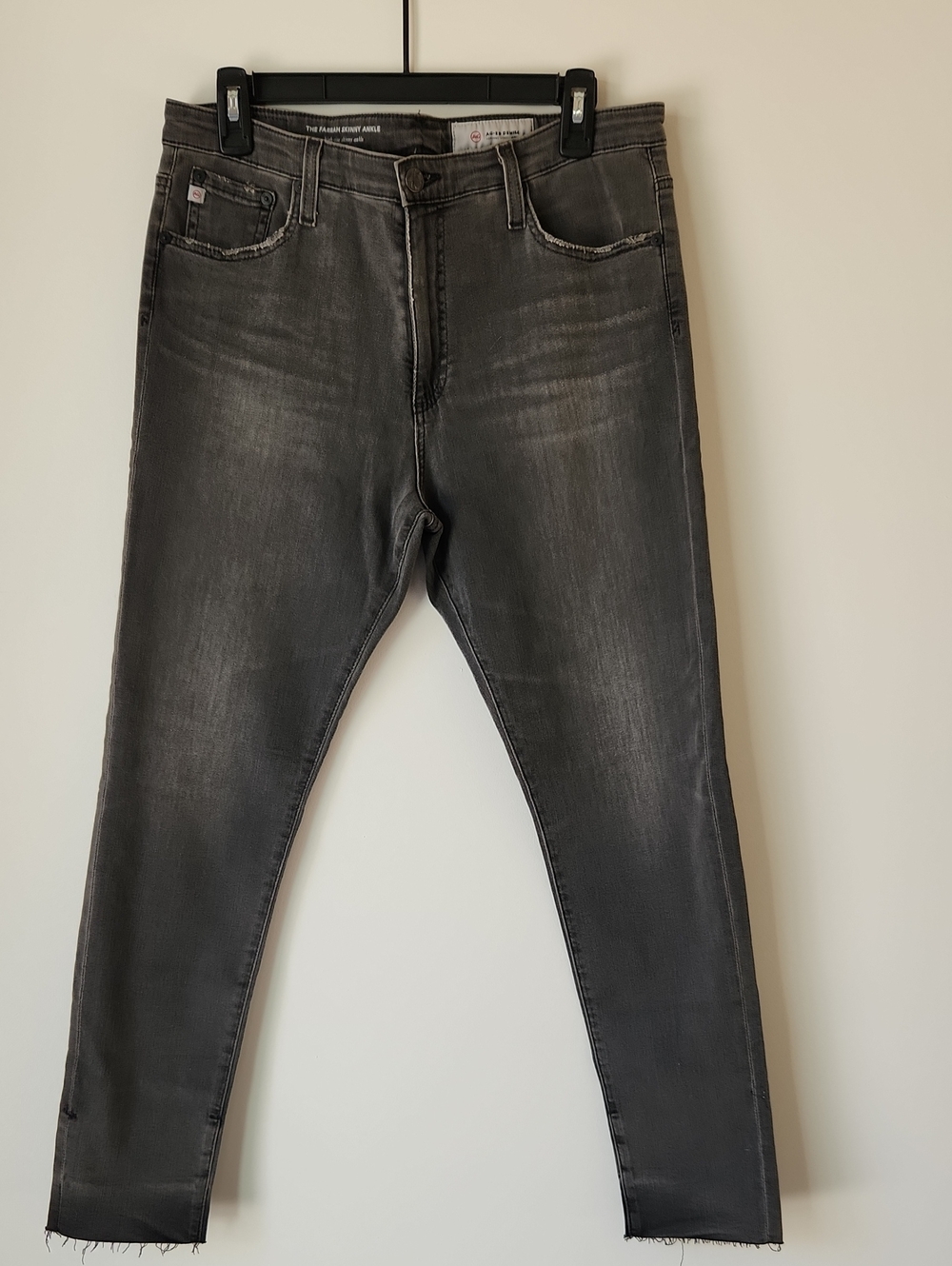 AG - NWT The Farrah High Rise Skinny Ankle Jeans - 32R